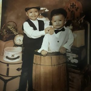 Meet your Posher, Wicky